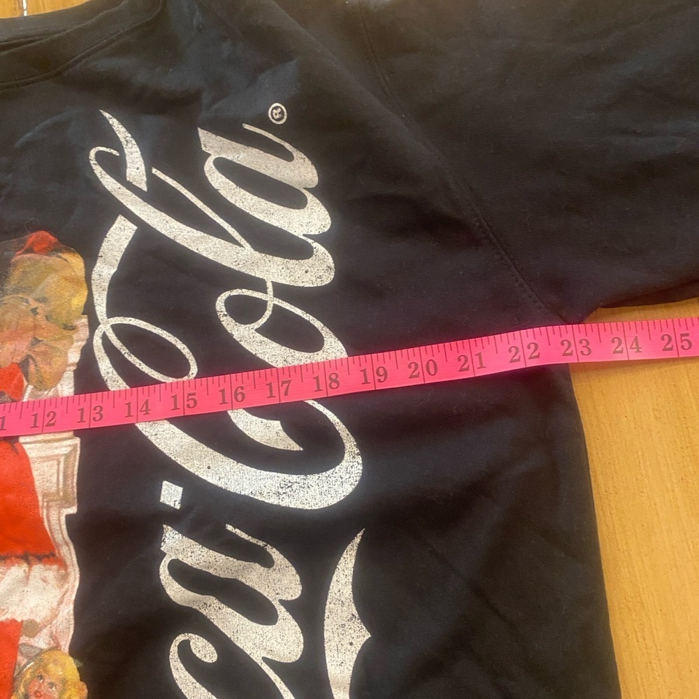 Women’s Christmas Santa Coca-Cola Crew Sweatshirt size xl new without tags - Picture 5 of 11